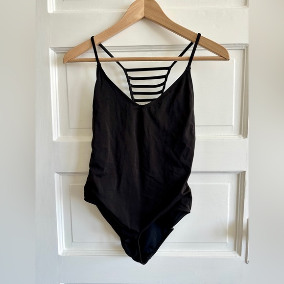 URBAN‎ OUTFITTERS Bathing Suit, Ladder Detailing, Sz S - Picture 5 of 6